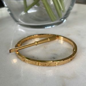 Small bracelet with lock
